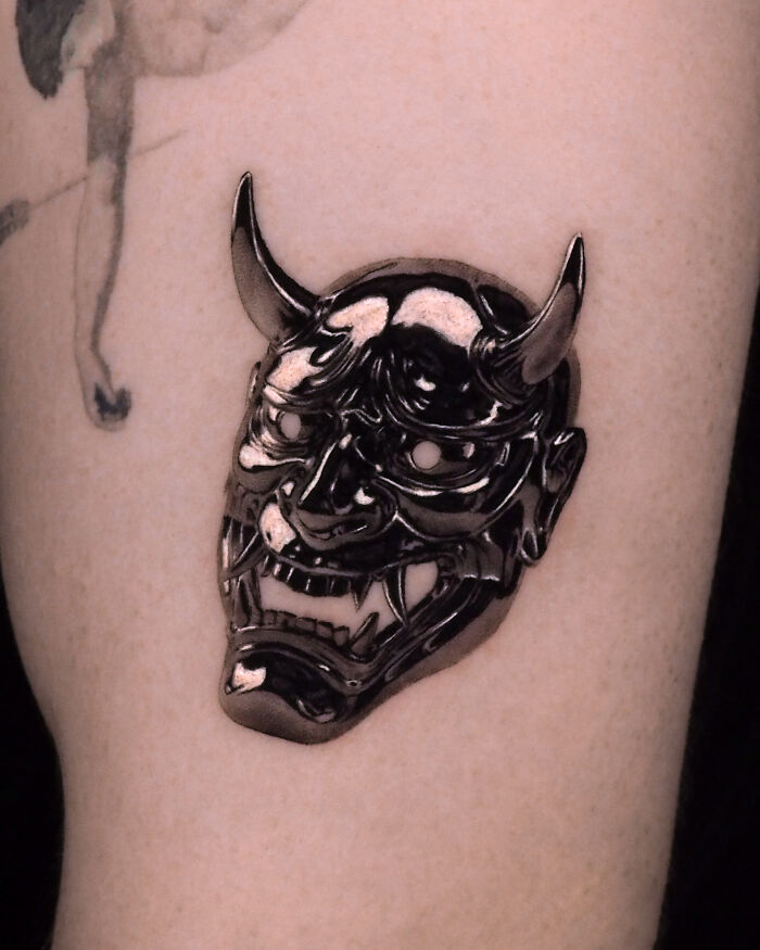 30 Chrome Tattoos That Look Like They’re From The Future (Seriously, Mind-Blowing!)