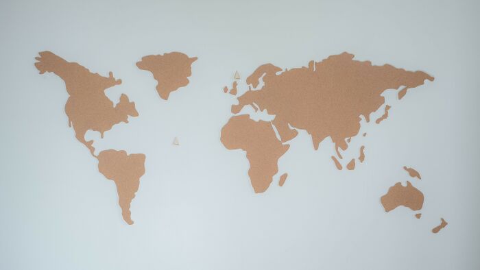 Join The Coolest Friend Group... But Everyone Lives On Different Continents.