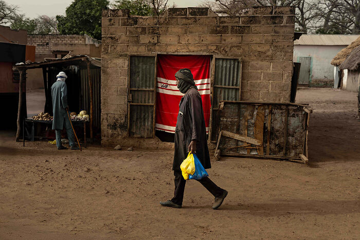 Primary Colors Of Senegal – Walking In Art