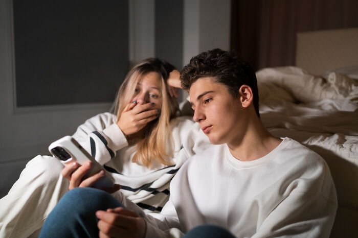 Wait, People Actually Found Out These Wild Things About Their 'Friends'?