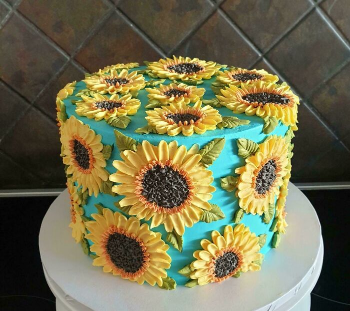 We Found 109 Bakers Who Took Dessert Decorating Way Too Seriously (And We’re Here For It)