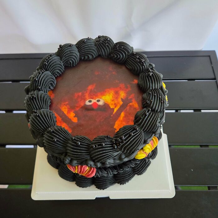 We Found 109 Bakers Who Took Dessert Decorating Way Too Seriously (And We’re Here For It)