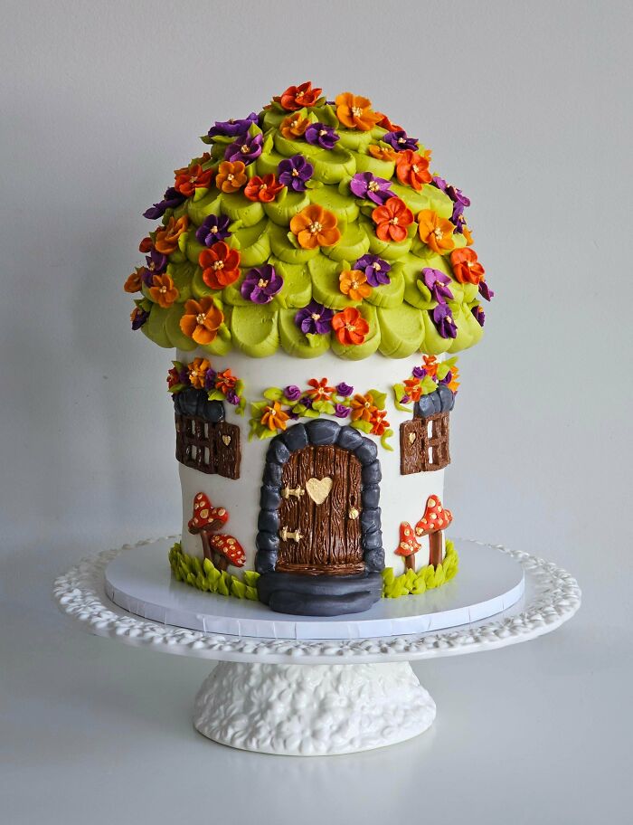 We Found 109 Bakers Who Took Dessert Decorating Way Too Seriously (And We’re Here For It)