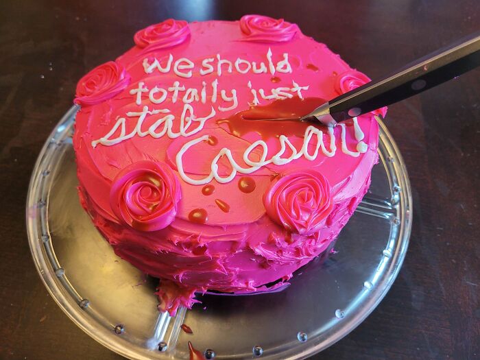 We Found 109 Bakers Who Took Dessert Decorating Way Too Seriously (And We’re Here For It)