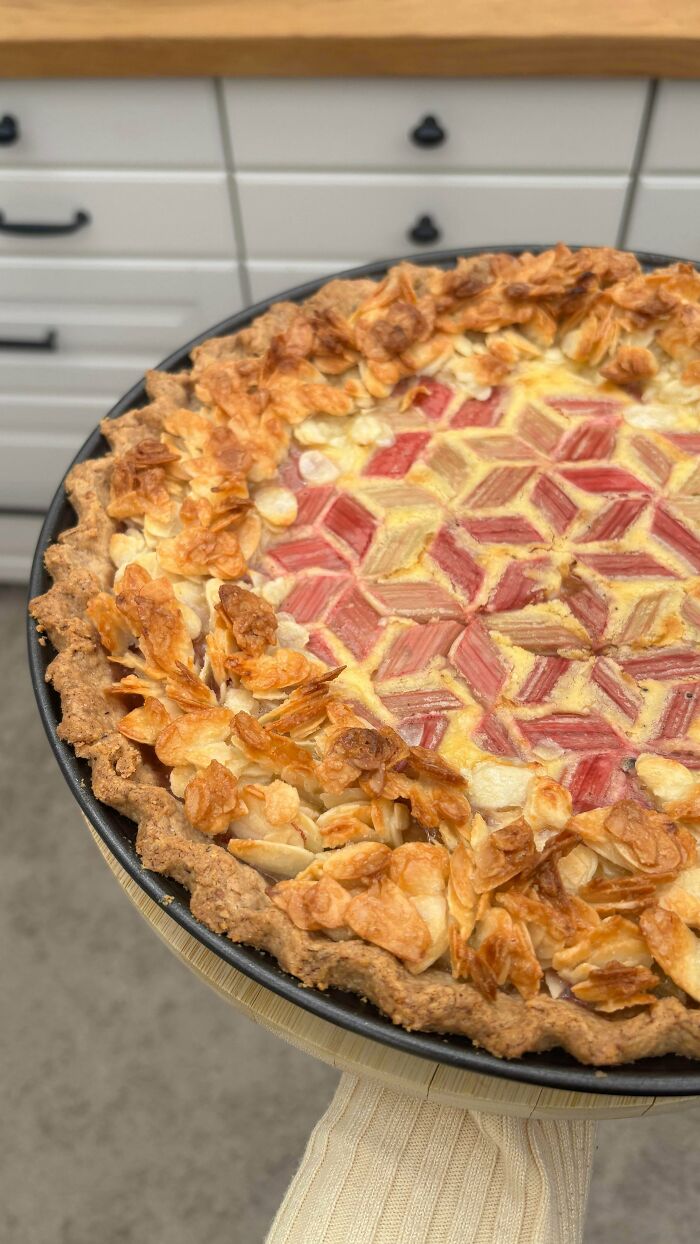 We Found 109 Bakers Who Took Dessert Decorating Way Too Seriously (And We’re Here For It)