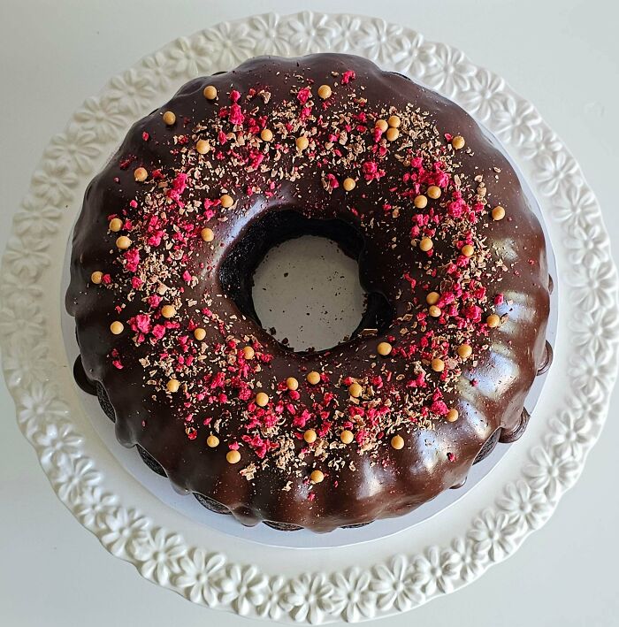 We Found 109 Bakers Who Took Dessert Decorating Way Too Seriously (And We’re Here For It)