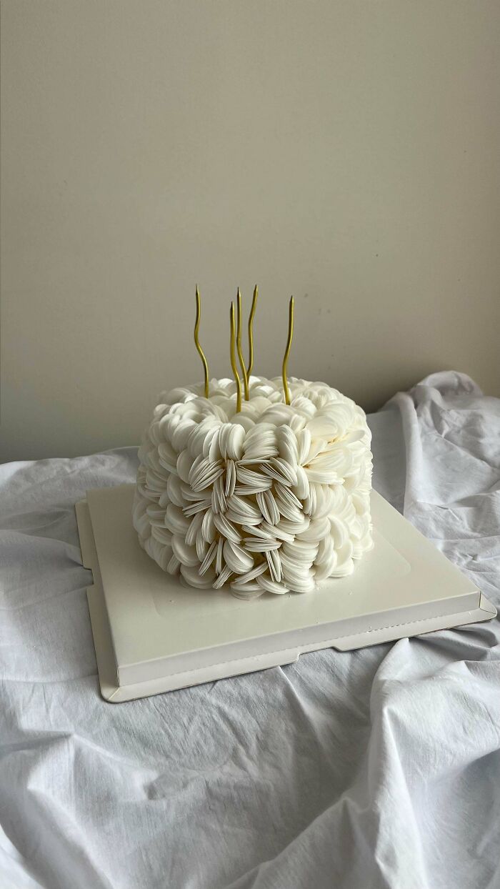 We Found 109 Bakers Who Took Dessert Decorating Way Too Seriously (And We’re Here For It)