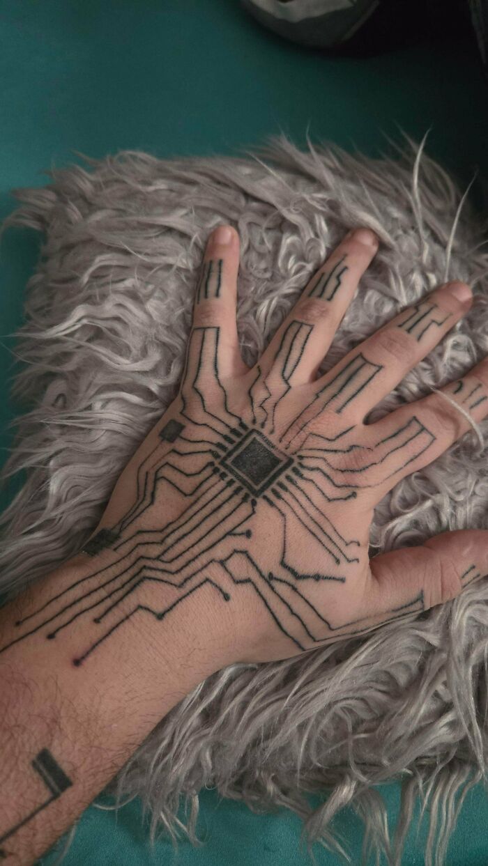 Oops! Tattoo Fails That’ll Make You Cringe and Laugh