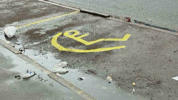 Wait, They Actually Tried?! 50 Hilarious “Attempt Was Made” Fails