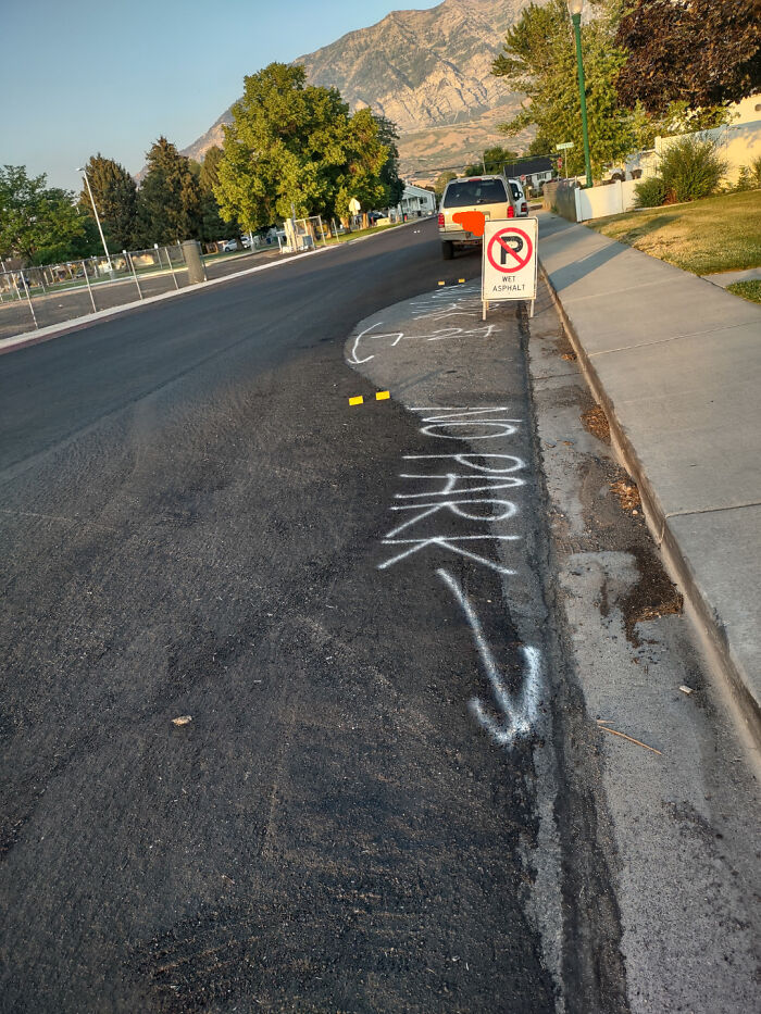 Wait, They Actually Tried?! 50 Hilarious “Attempt Was Made” Fails