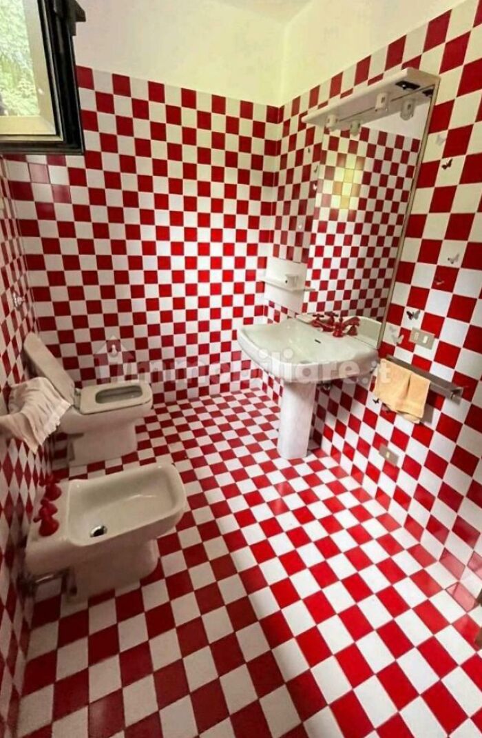 These Real Estate Fails Are So Weird, You'll Wonder If They're Real