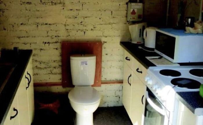 These Real Estate Fails Are So Weird, You'll Wonder If They're Real