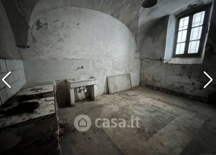 These Real Estate Fails Are So Weird, You'll Wonder If They're Real