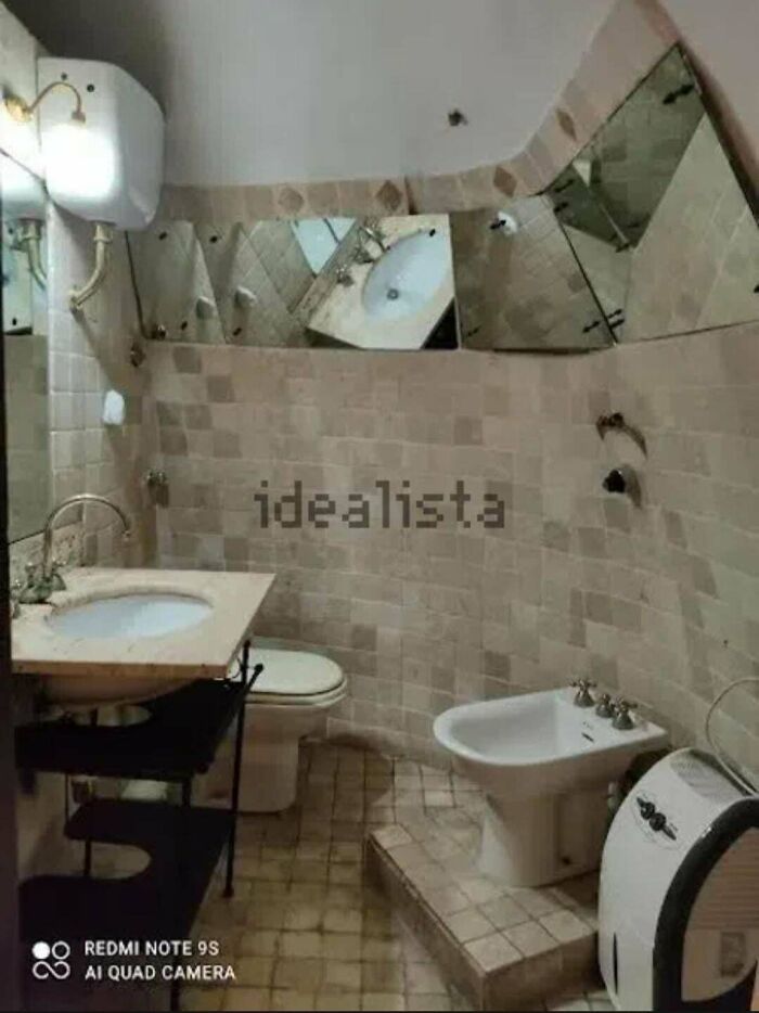 These Real Estate Fails Are So Weird, You'll Wonder If They're Real
