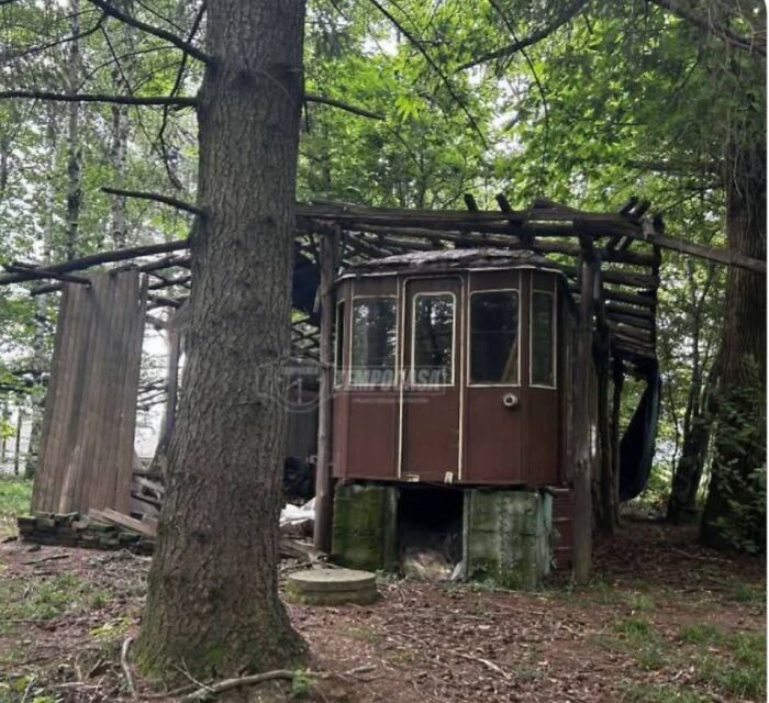 These Real Estate Fails Are So Weird, You'll Wonder If They're Real