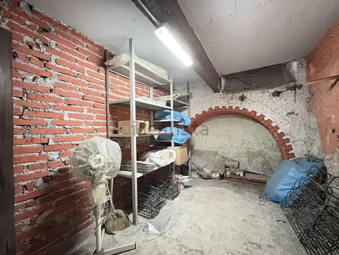 These Real Estate Fails Are So Weird, You'll Wonder If They're Real
