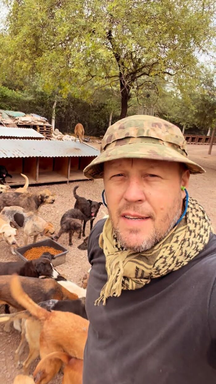 Meet the Guy Who’s Basically a Dog’s Best Friend to 600+ Pups