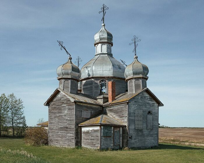 Let's Wander Through 55 Spooky Abandoned Spots in America!