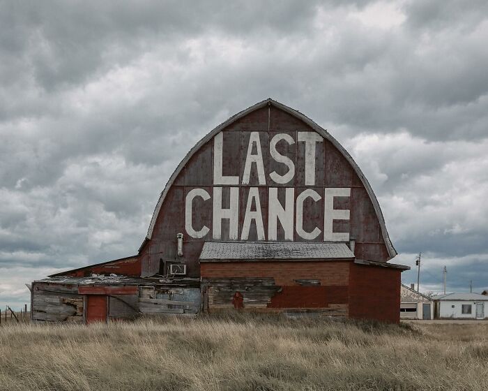 Let's Wander Through 55 Spooky Abandoned Spots in America!