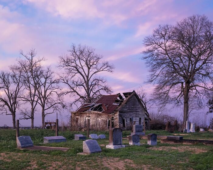 Let's Wander Through 55 Spooky Abandoned Spots in America!