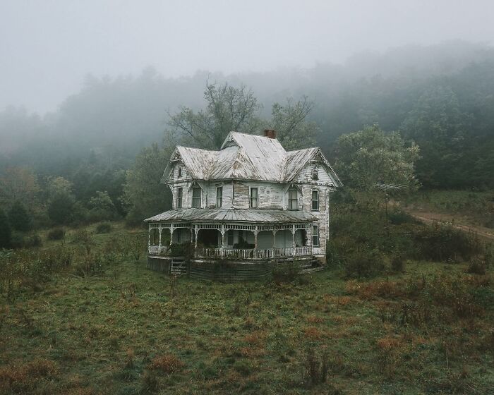 Let's Wander Through 55 Spooky Abandoned Spots in America!