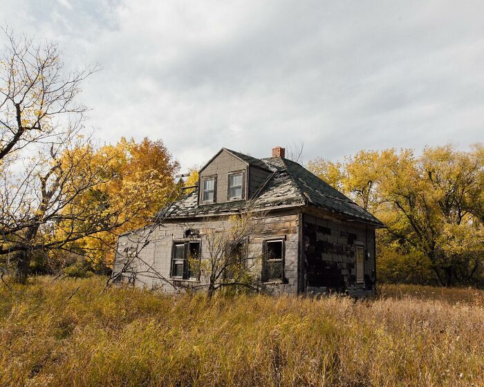 Let's Wander Through 55 Spooky Abandoned Spots in America!
