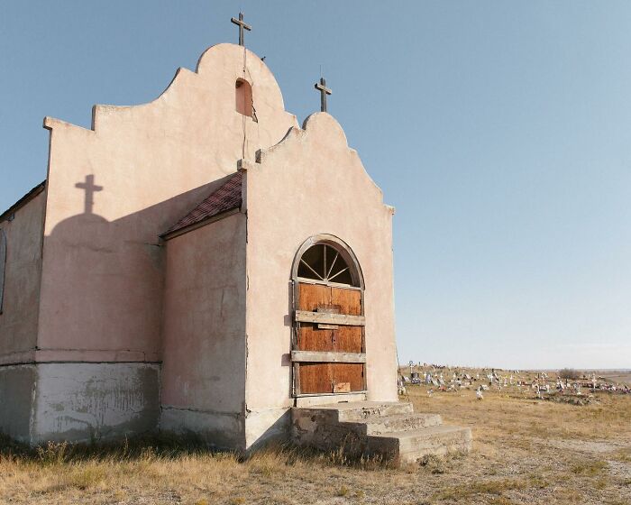 Let's Wander Through 55 Spooky Abandoned Spots in America!