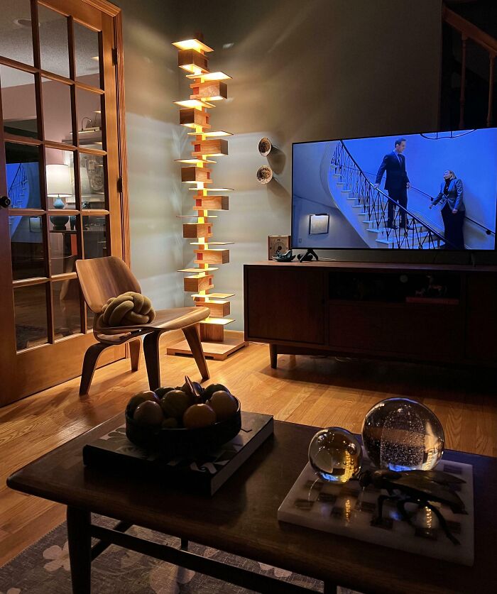 Dad Made A Lamp And Made The Room Cozier By Like 10X
