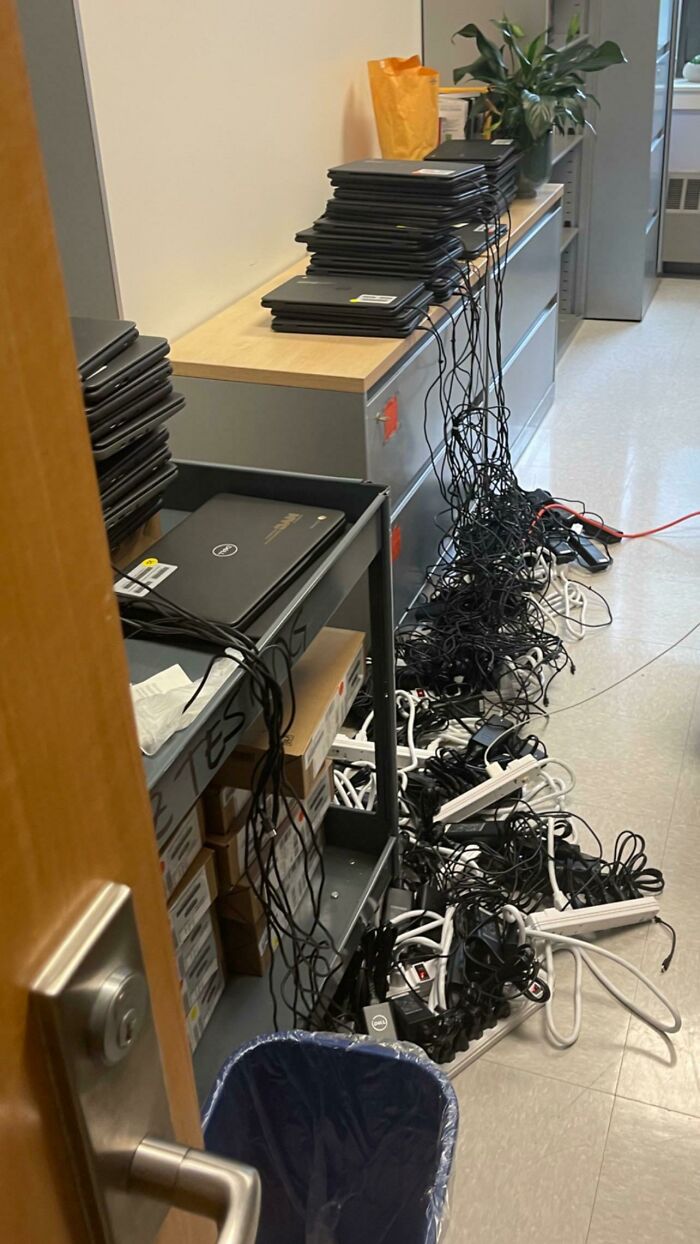 Computers Inside My School... Yikes