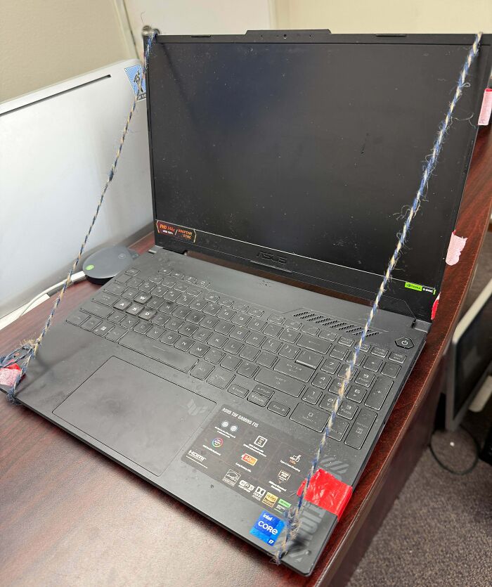 Customer’s Fix for Broken Laptop Hinge: DIY Gone Wild