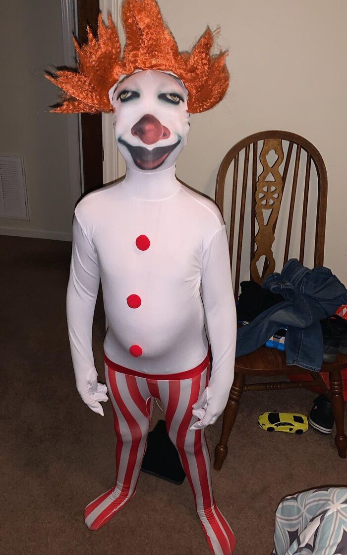Let's Giggle at 63 Of The Most Facepalm-Worthy Clothing Fails Ever!