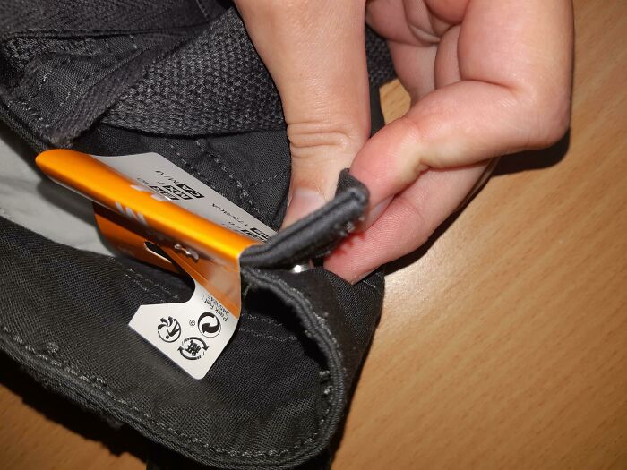 Let's Giggle at 63 Of The Most Facepalm-Worthy Clothing Fails Ever!