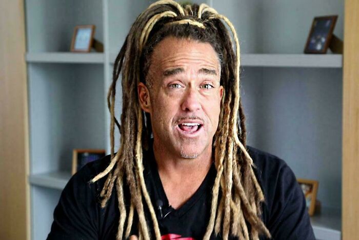 Todd White, Evangelical Pastor with a Hair Statement