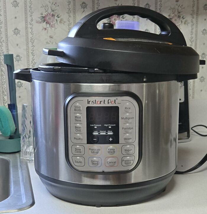 One Pot To Rule Them All: The Instant Pot 7-In-1 That Makes Your Counter Less Cluttered And Your Life Easier