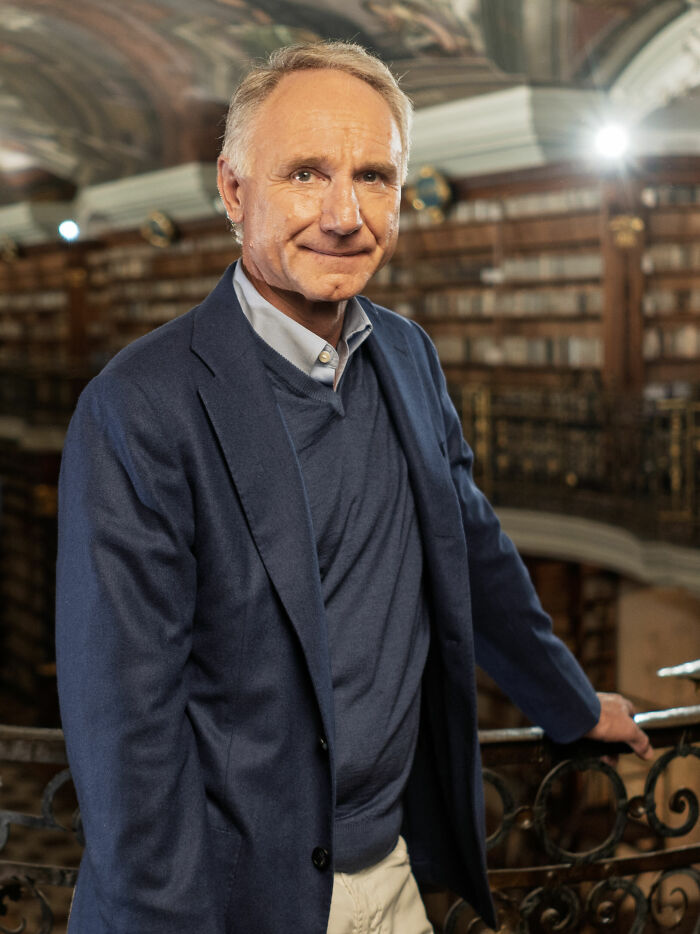Dan Brown: Master of Thrills, 62