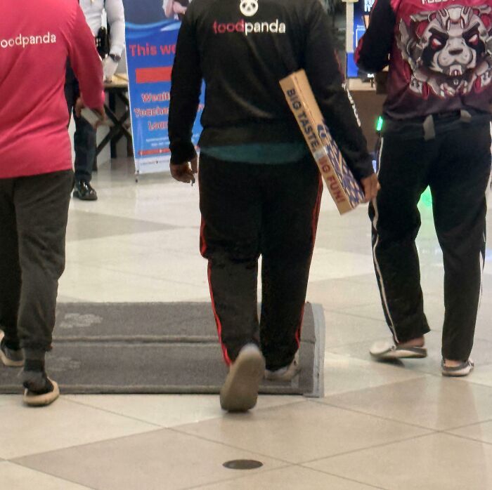 How to Carry a Pizza: The Vertical Challenge