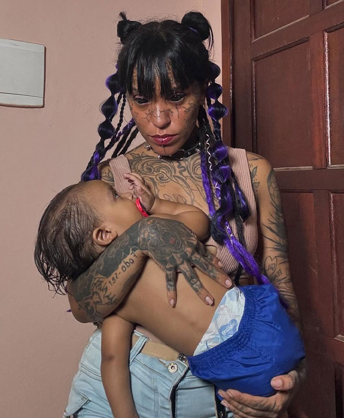 Her Kids Are Scared Of Her New Look