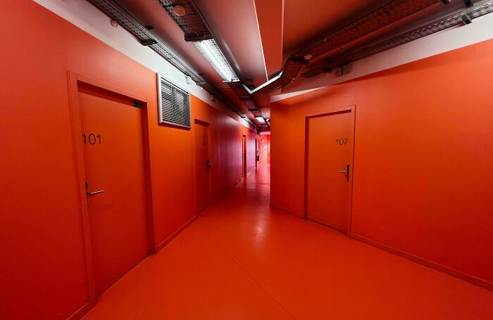 Wait, These Empty Spaces Actually Freak People Out?