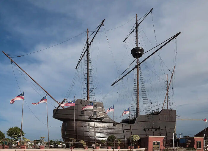 The Flor de la Mar: The Ship That Went Down With a Treasure Hold