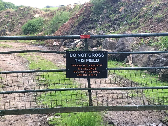 Signs On Trails That Are Way Too Honest (And Hilarious)