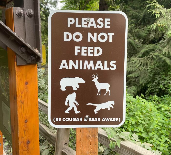 Signs On Trails That Are Way Too Honest (And Hilarious)