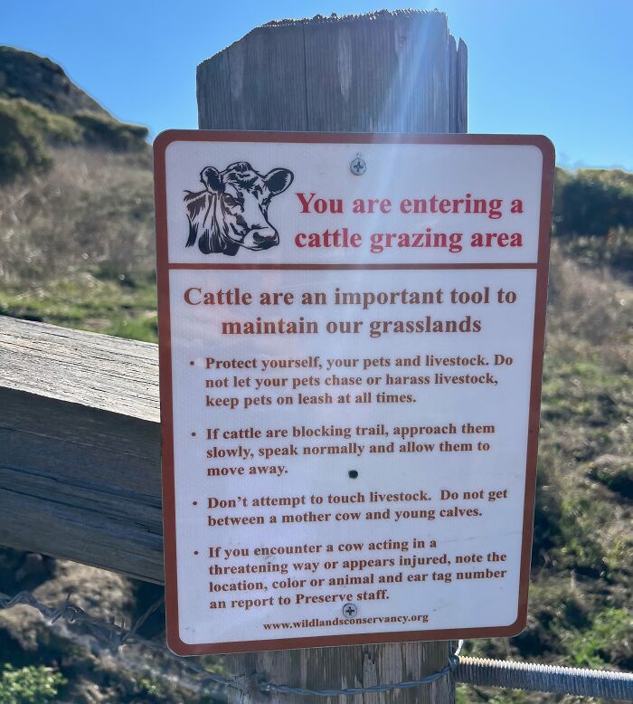Signs On Trails That Are Way Too Honest (And Hilarious)
