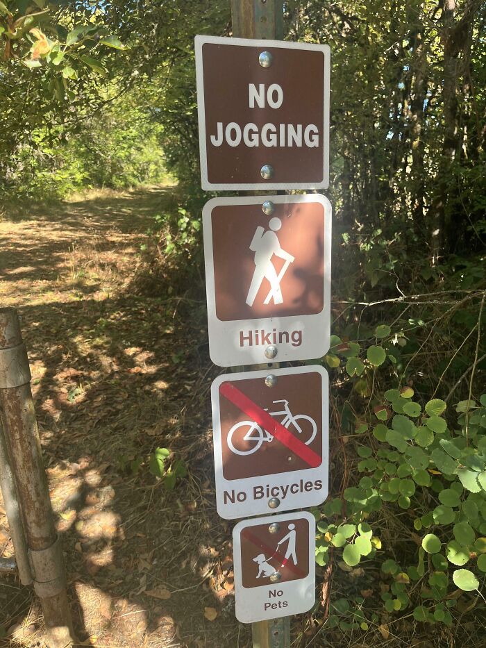 Signs On Trails That Are Way Too Honest (And Hilarious)