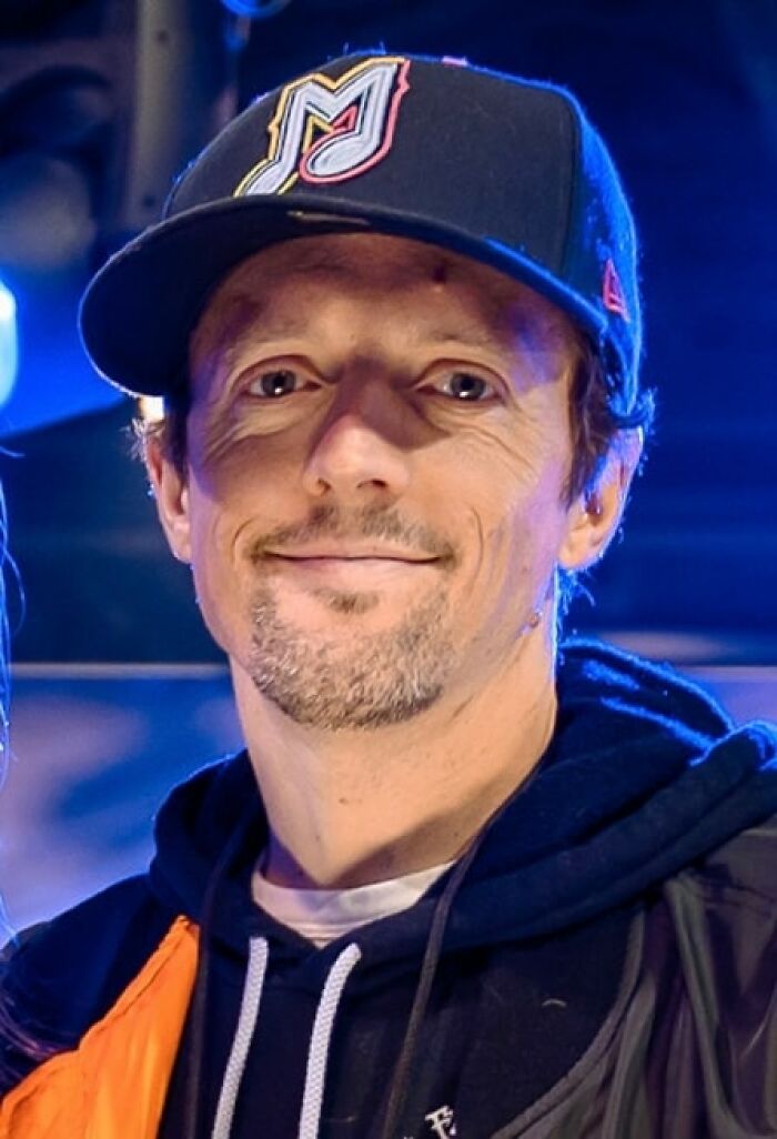 Jason Mraz: The Chill Singer Who Rocked an R&B Band at 13