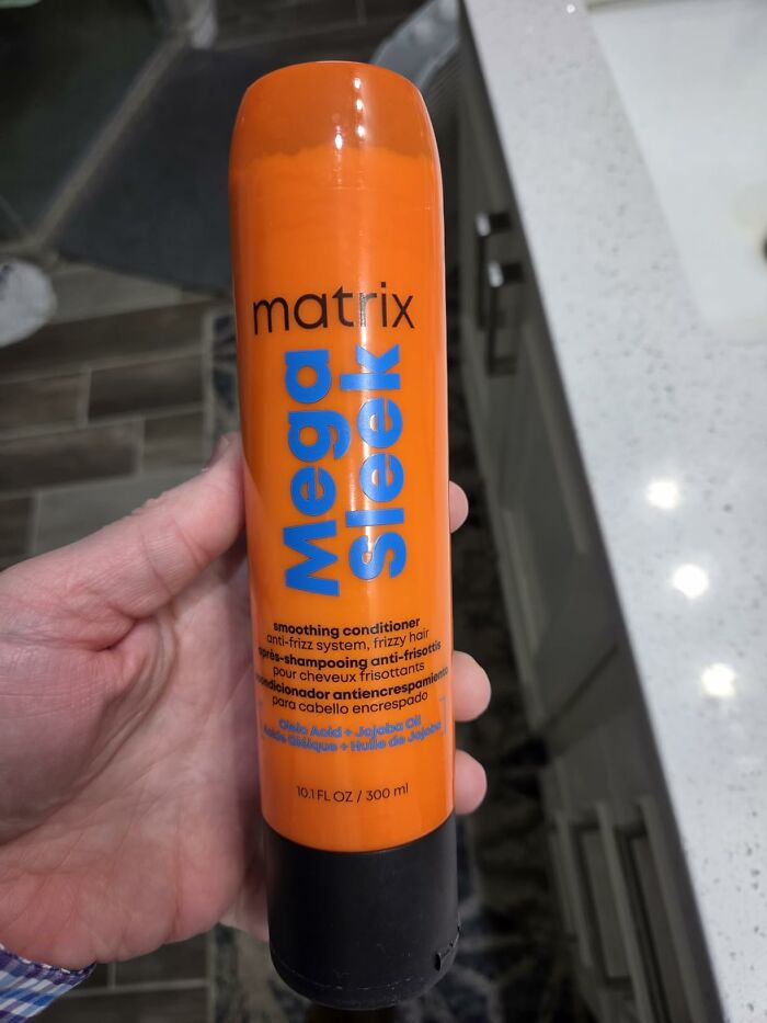 Frizz Meets Its Match: Matrix Mega Sleek Anti-Frizz Conditioner Makes Smooth Hair a Daily Thing