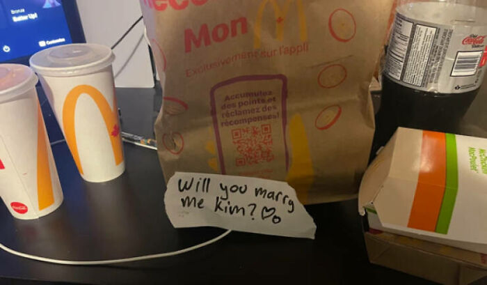 Wait, They Delivered It WHERE?! 78 Delivery Fails That Will Make You LOL