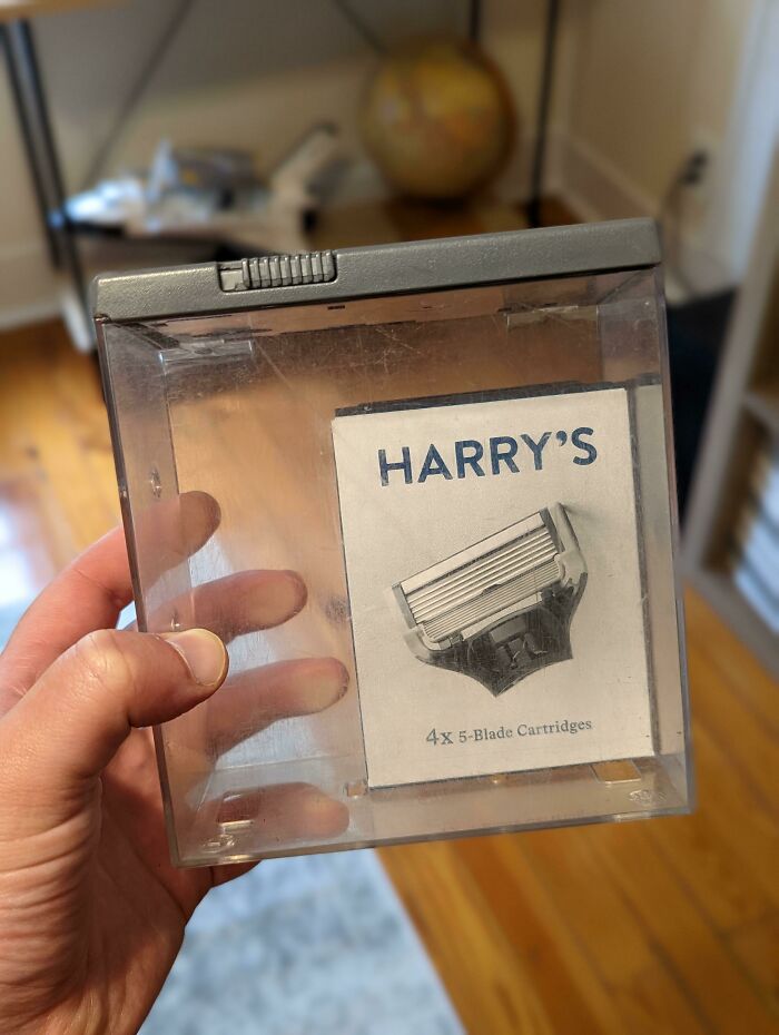 Wait, They Delivered It WHERE?! 78 Delivery Fails That Will Make You LOL
