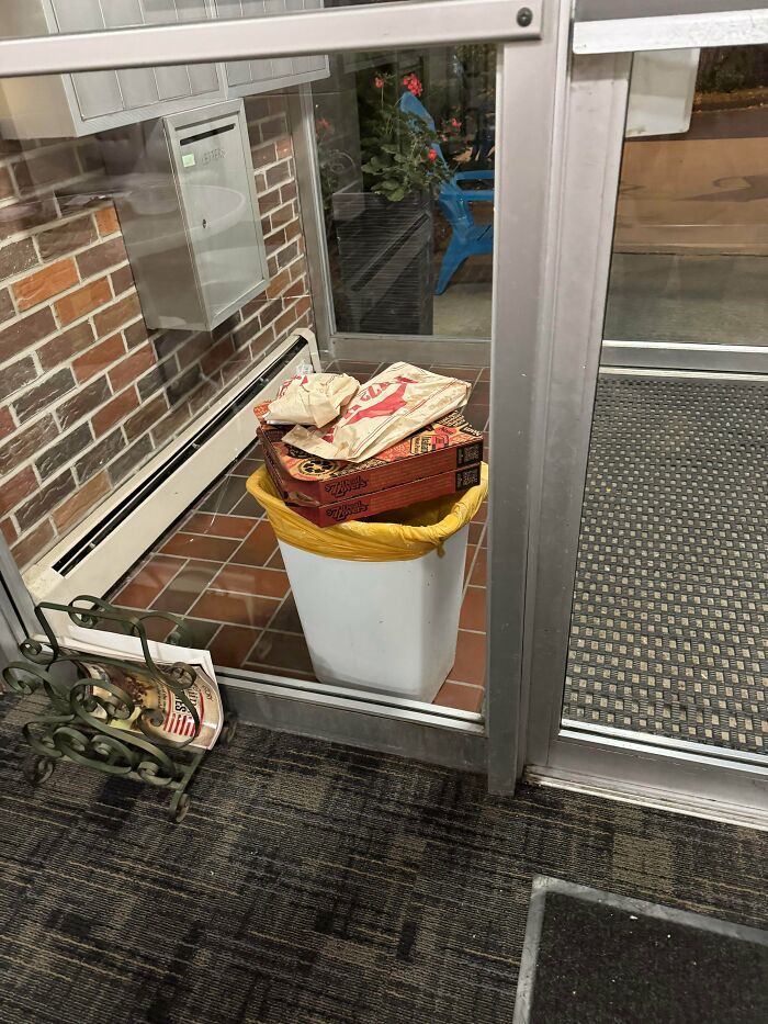 Wait, They Delivered It WHERE?! 78 Delivery Fails That Will Make You LOL