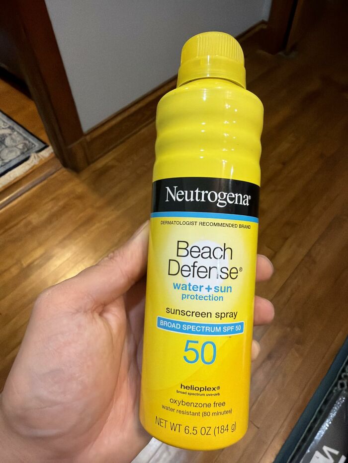 Spraying On Sunscreen Without Pausing The Fun? Neutrogena SPF 50 Spray Makes It Happen