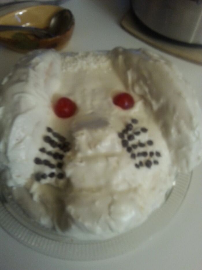 27 Cake Fails That Went From 'Yum!' to 'Uh, What Is That?!'